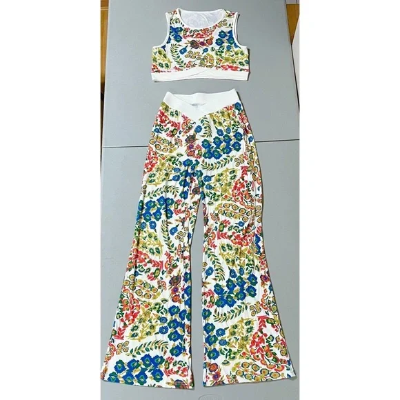 Cider White Floral Crop Top and Pants Matching Set 🌷 - Picture 1 of 4